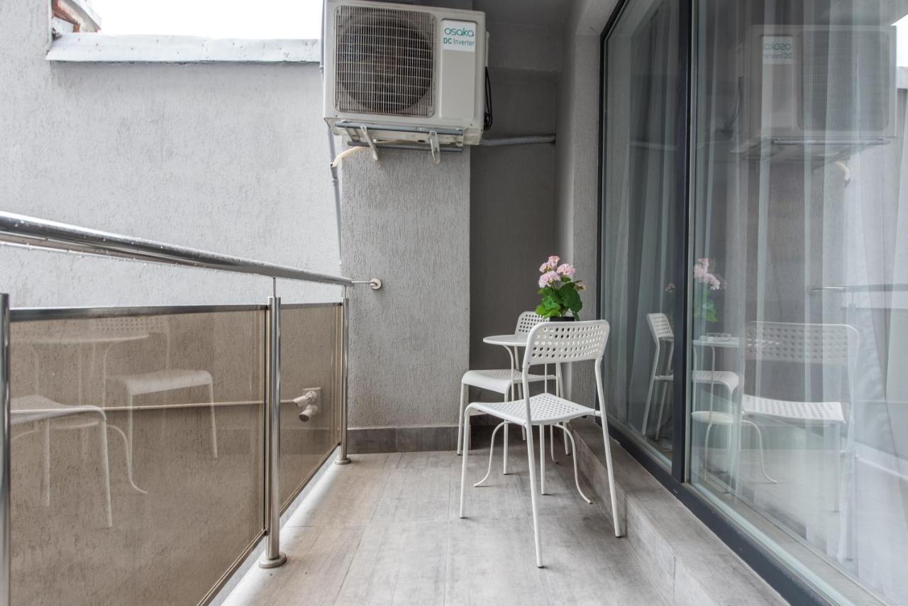 Ben Yehuda - Shabbat Friendly Apartments Bucarest Esterno foto