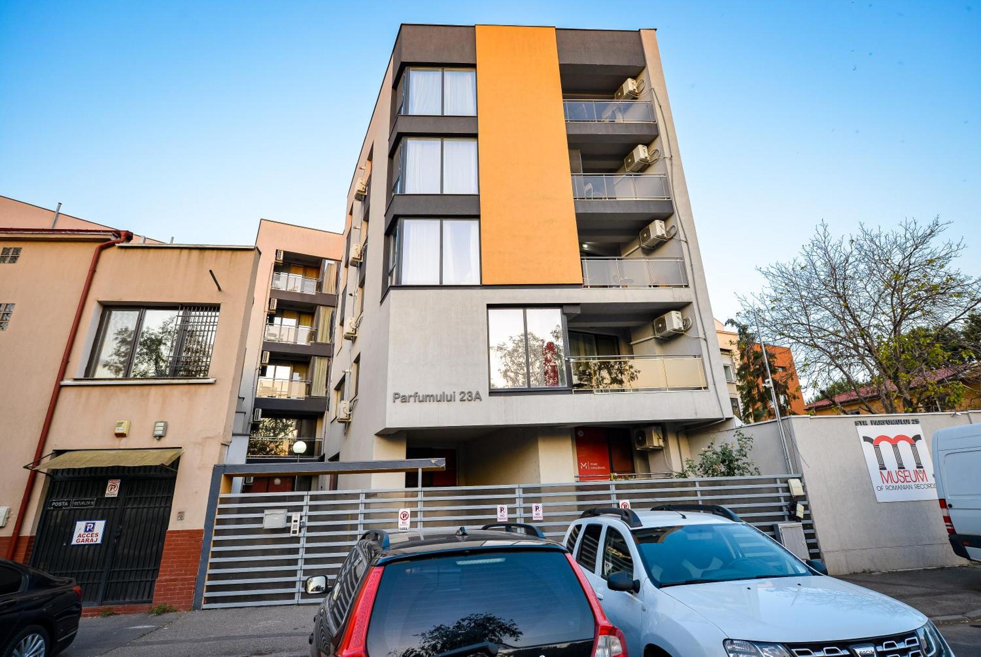 Ben Yehuda - Shabbat Friendly Apartments Bucarest Esterno foto