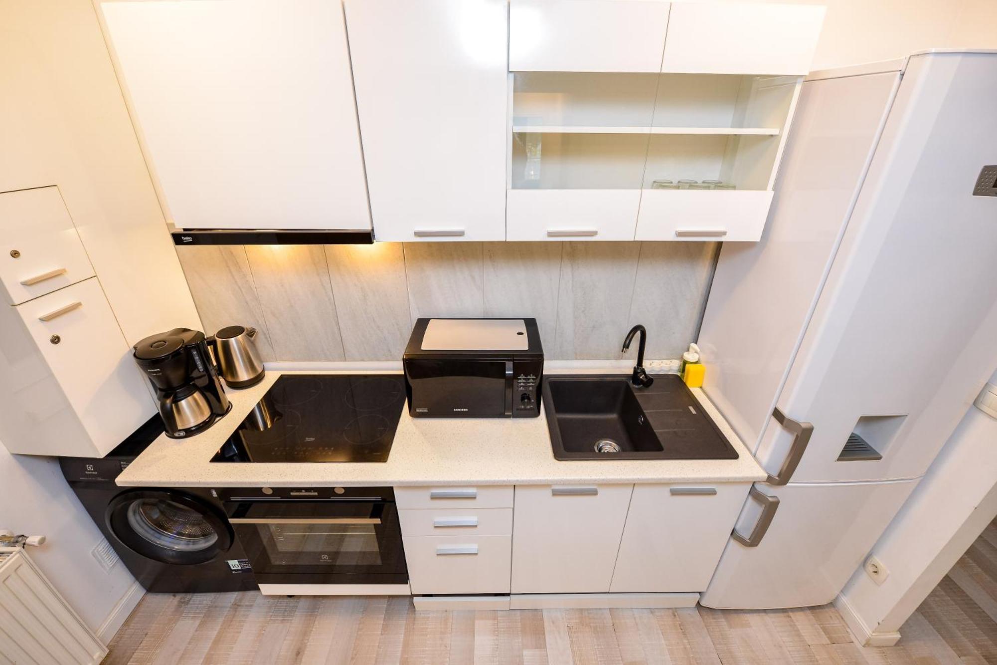 Ben Yehuda - Shabbat Friendly Apartments Bucarest Esterno foto